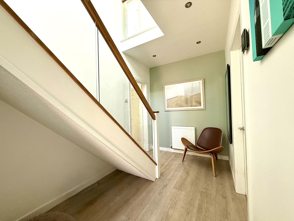 Property photo 2 of 45