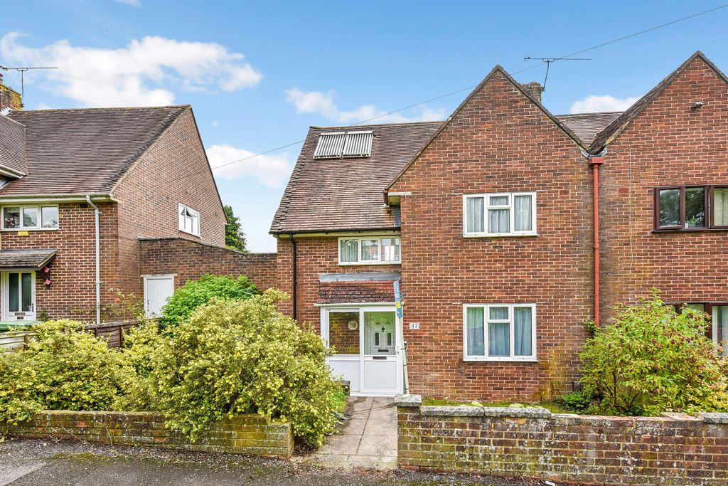 Property photo 2 of 17