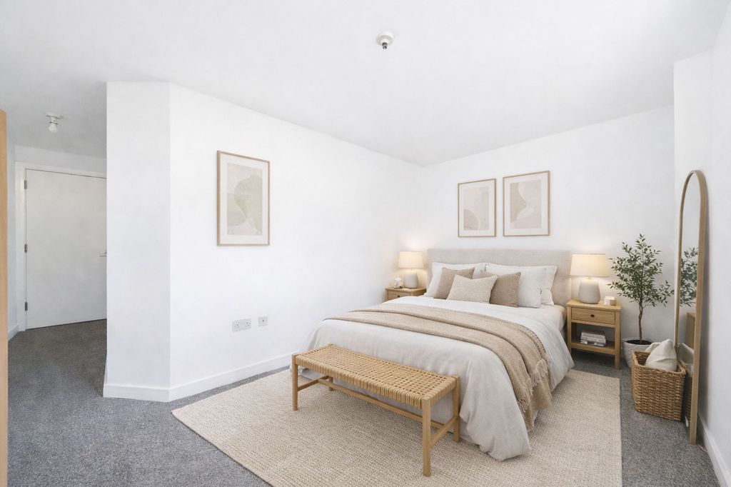 Property photo 3 of 25 Virtual Staging