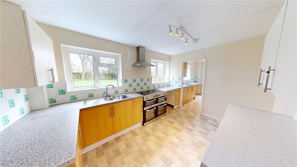 Property photo 2 of 14 Picture No. 03