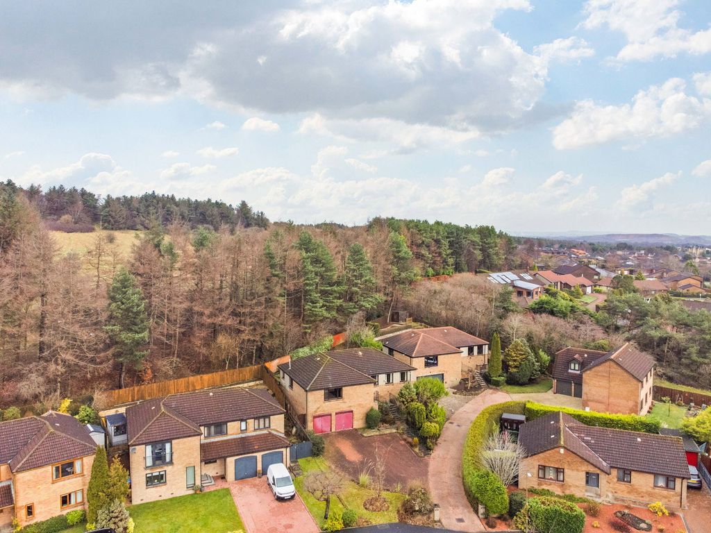 Property photo 3 of 38