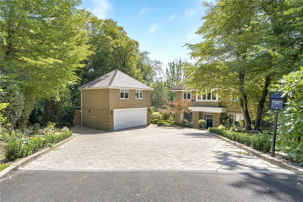 Property photo 1 of 38 Picture No. 43