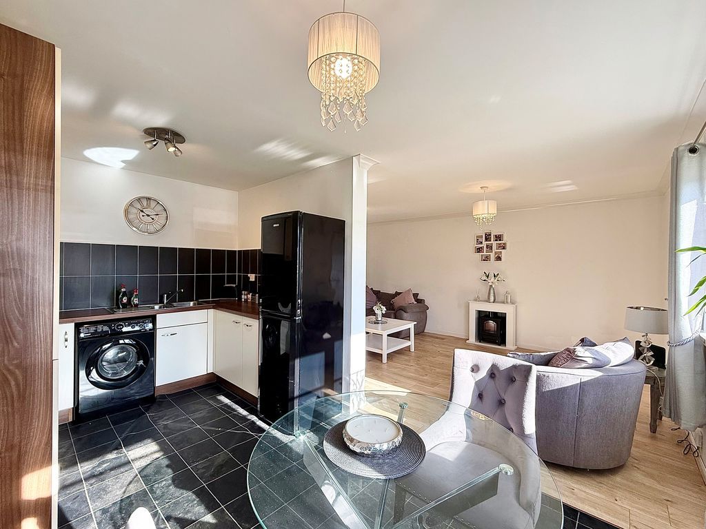 Property photo 3 of 13 Photo 1