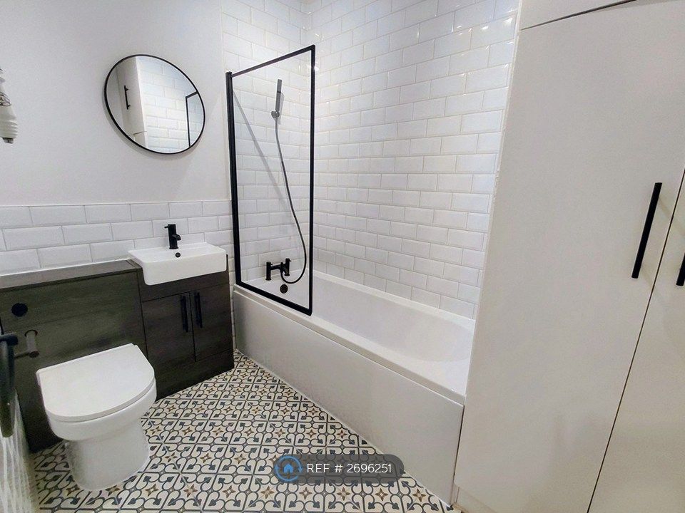 Property photo 3 of 3