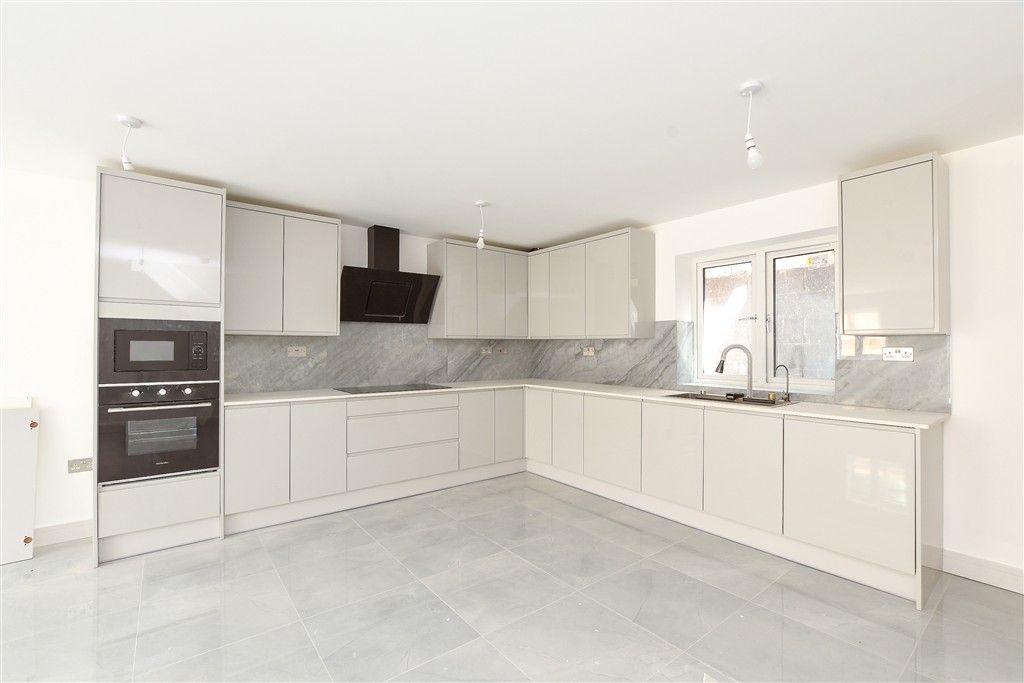 Property photo 1 of 11 Kitchen Lounge/Diner