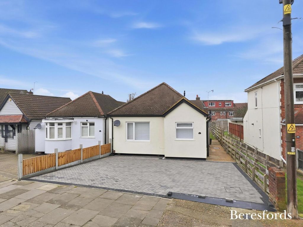 Property photo 1 of 21 Picture No. 06