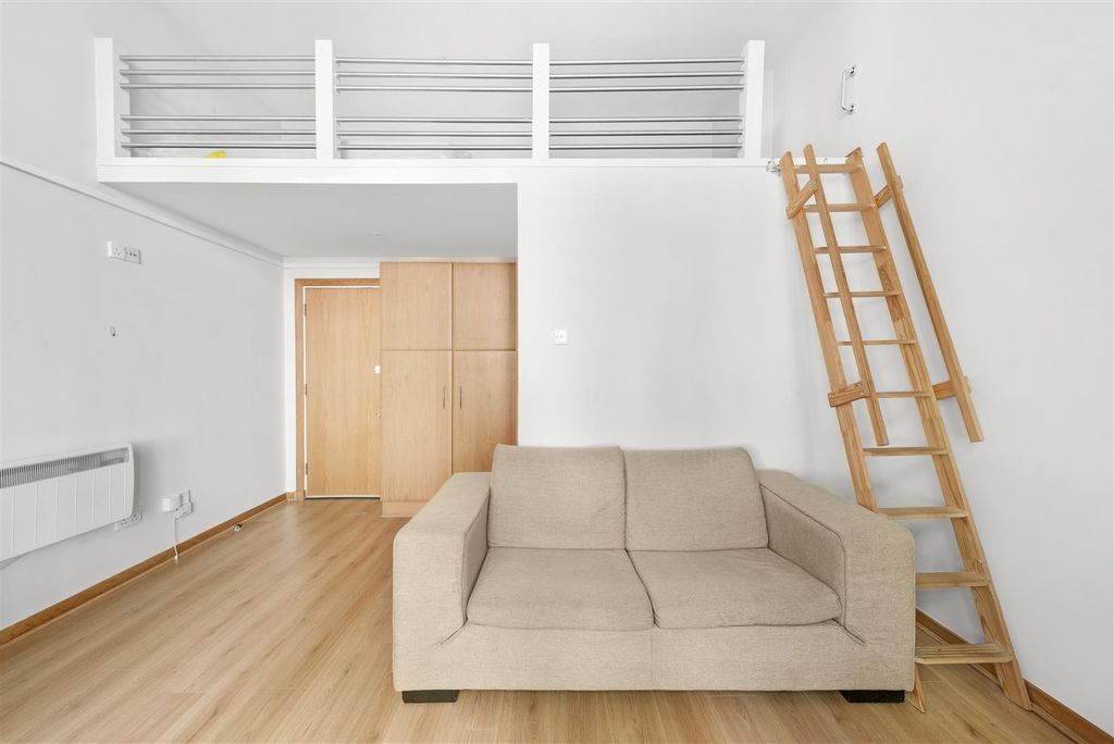 Property photo 3 of 9 Dsc08969.Jpg