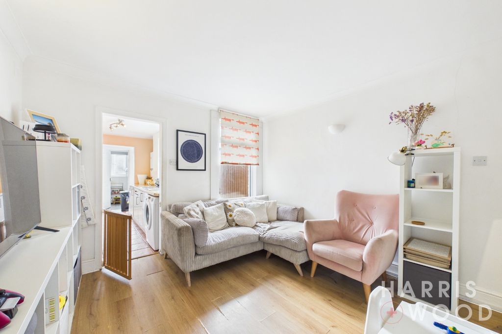 Property photo 3 of 14 5552304