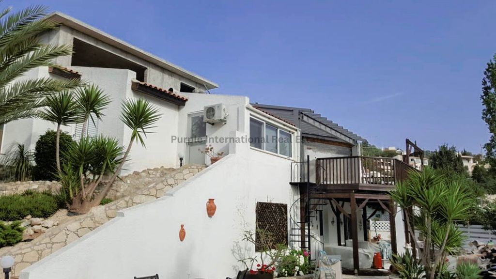 Property photo 1 of 33