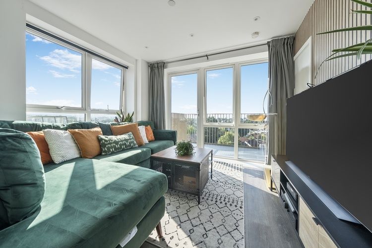 Property photo 3 of 18