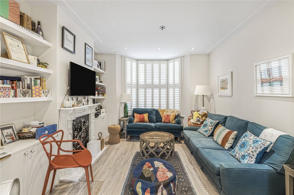 Property photo 2 of 15 Picture No. 16