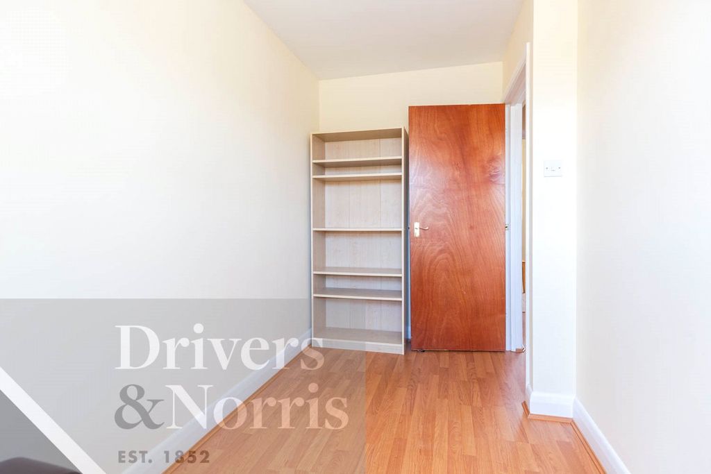 Property photo 3 of 6 Picture No. 04