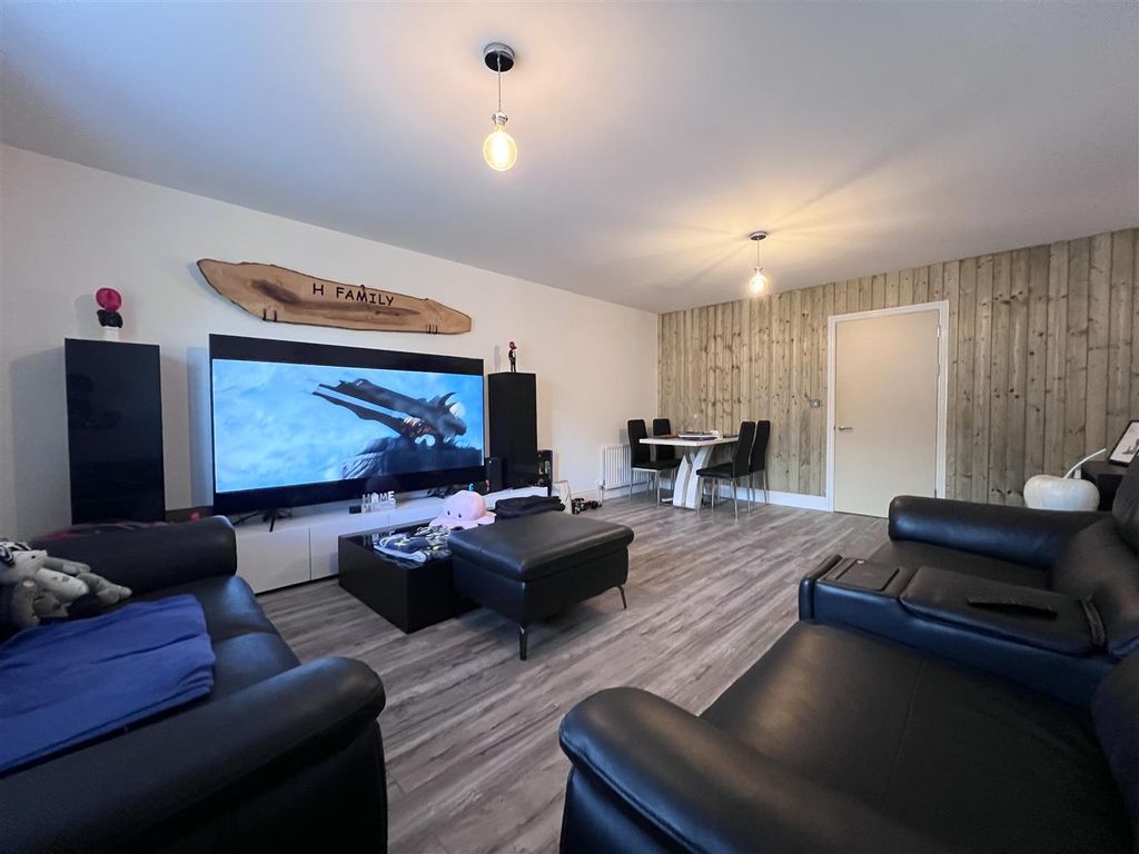 Property photo 2 of 11 Img_9784.Jpeg