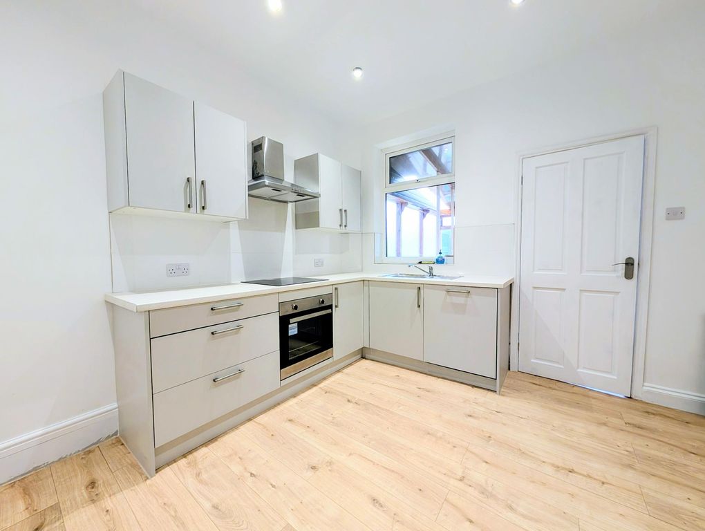 Property photo 2 of 13 Bedroom 1