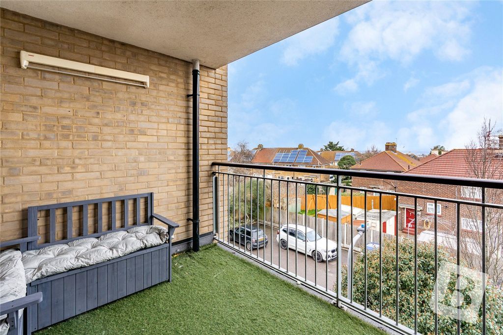 Property photo 2 of 13 Balcony