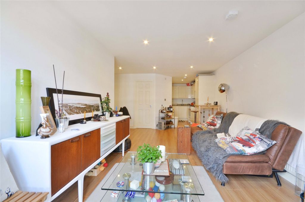 Property photo 1 of 8 Picture No. 07
