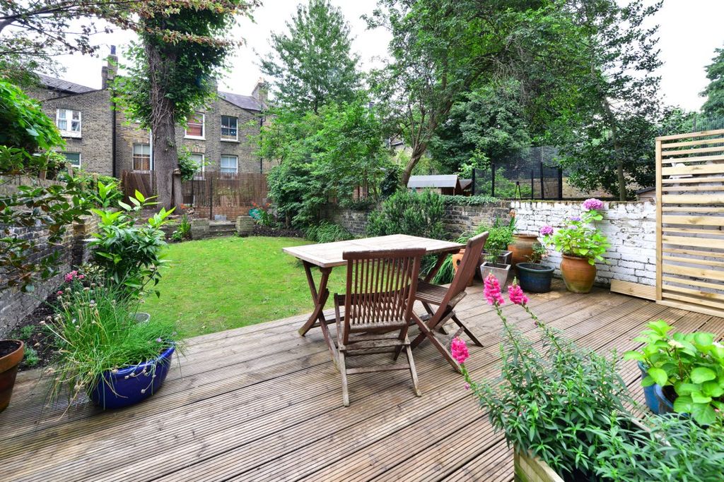 Property photo 3 of 7 Photo 03