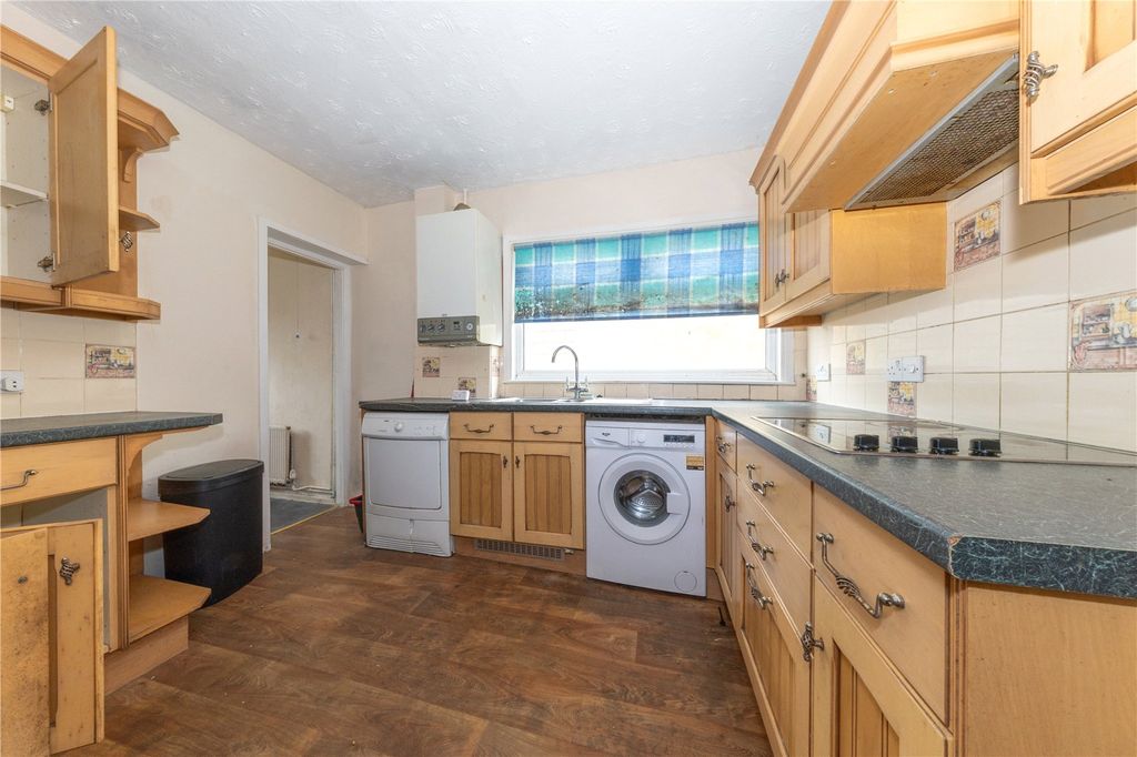 Property photo 2 of 15 Picture No. 05