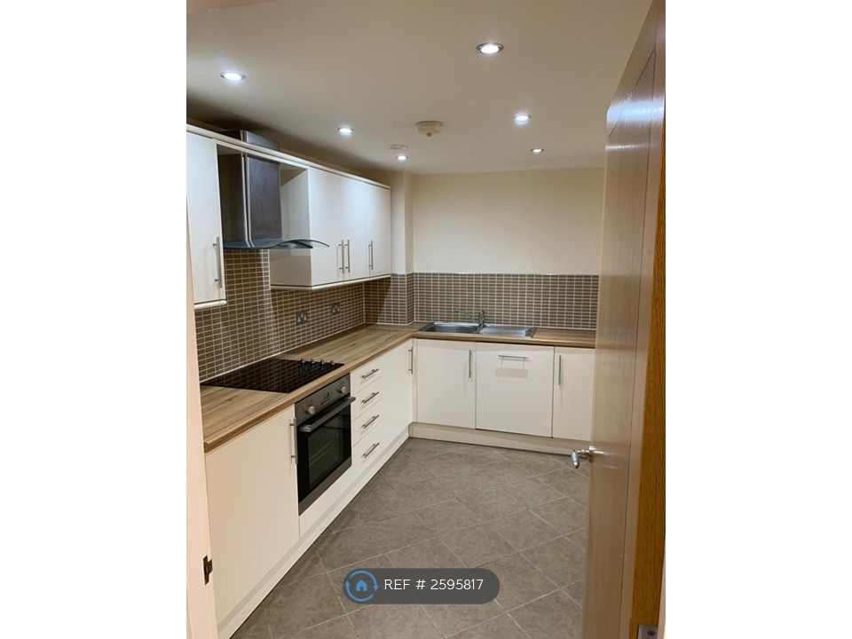 Property photo 2 of 10