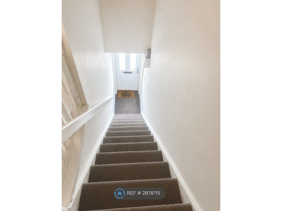 Property photo 2 of 9 Stairs Up To First Floor