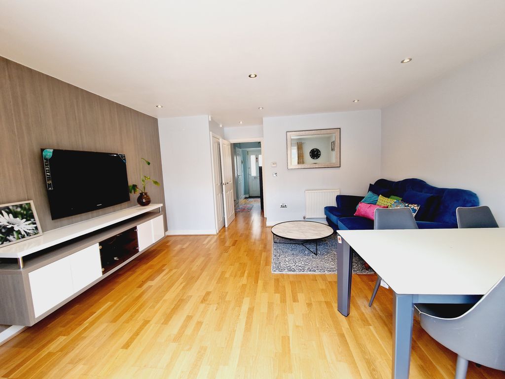 Property photo 3 of 18