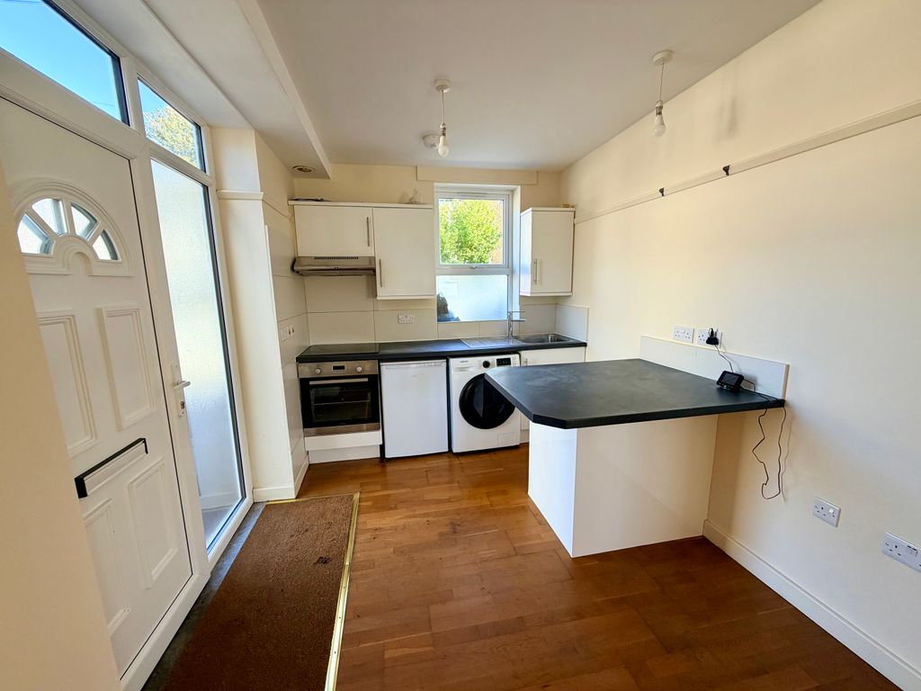 Property photo 3 of 12 Img_1202