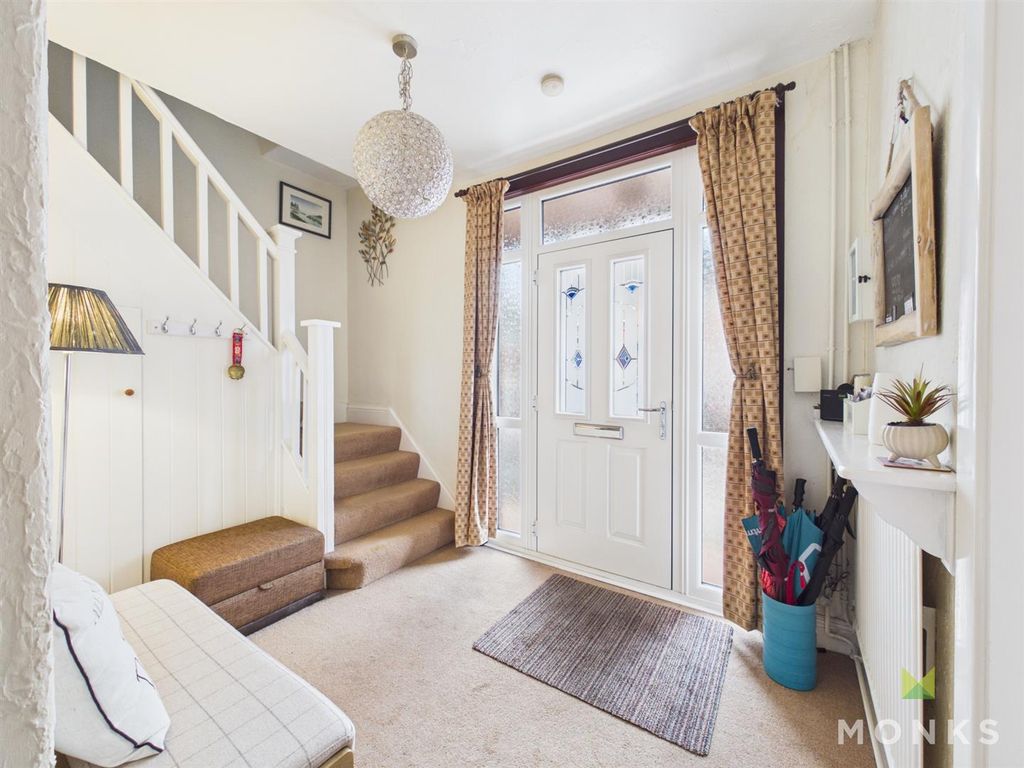 Property photo 2 of 18 Cam01420G0-Pr0964-Still002 (1).Jpg