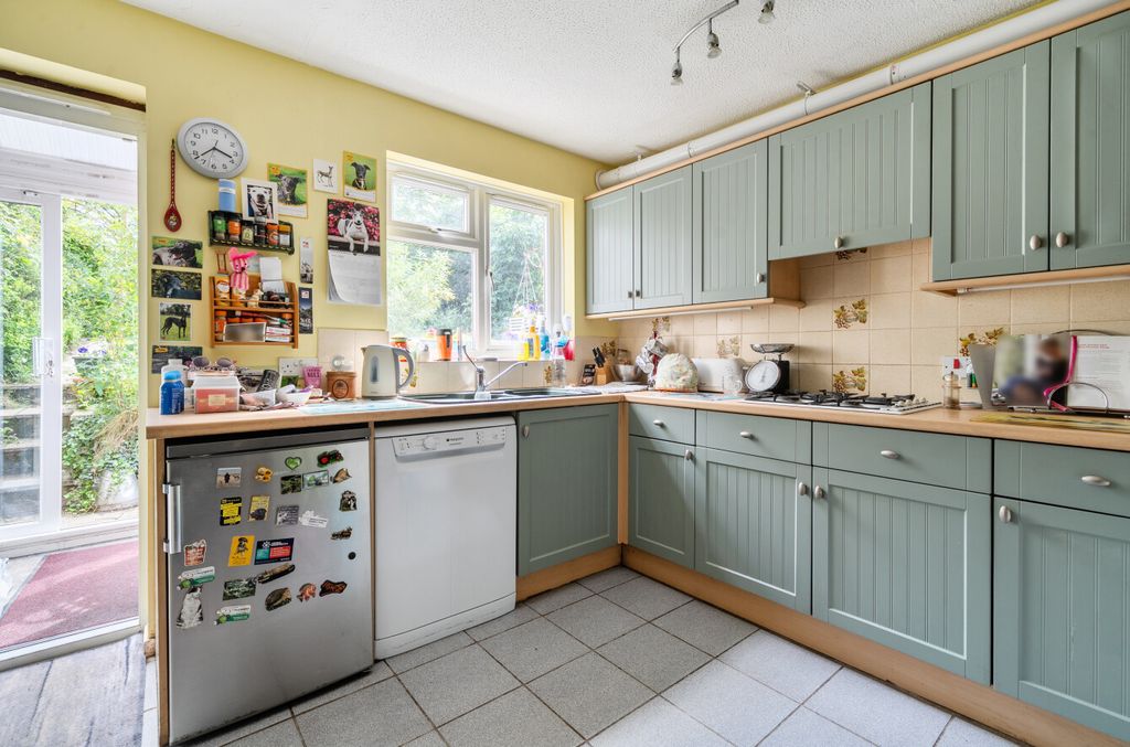 Property photo 2 of 9 2 - Kitchen