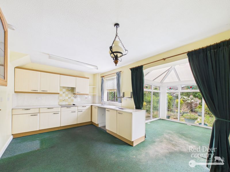 Property photo 3 of 14 Kitchen/Dining Room