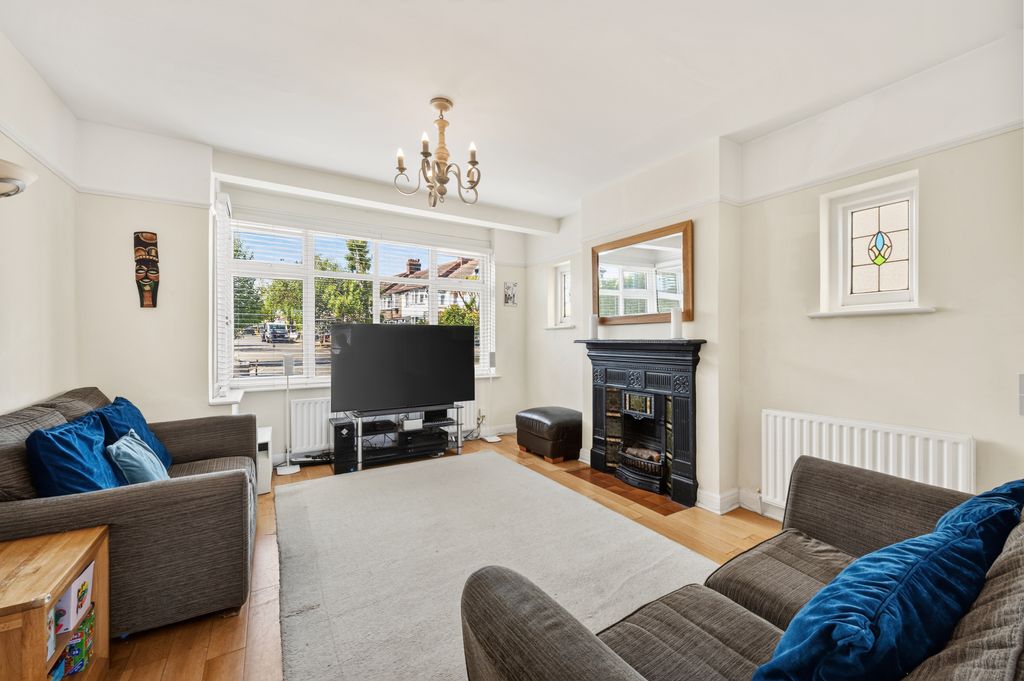 Property photo 2 of 17 Picture No. 05