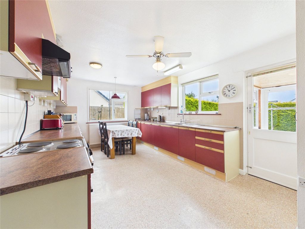 Property photo 3 of 18 Picture No. 05