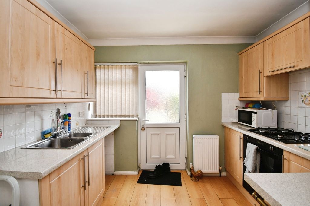 Property photo 3 of 17 Pbox-Img.Jpg