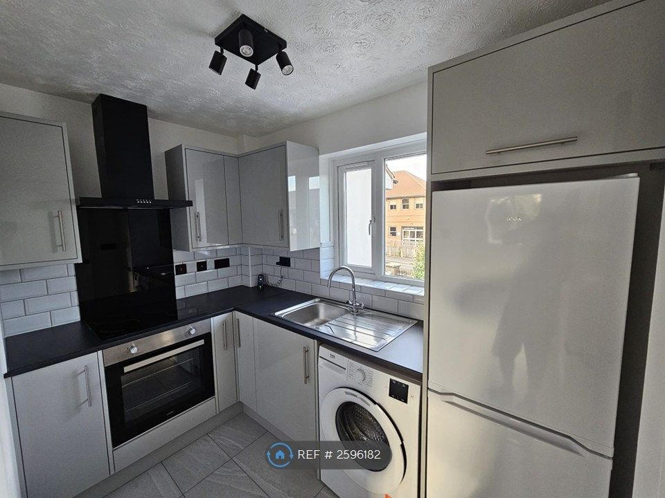 Property photo 2 of 7
