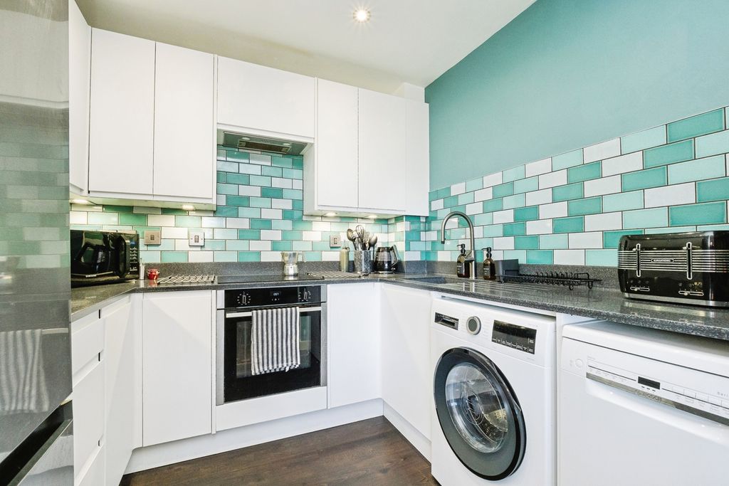 Property photo 2 of 17 Pbox-Img.Jpg