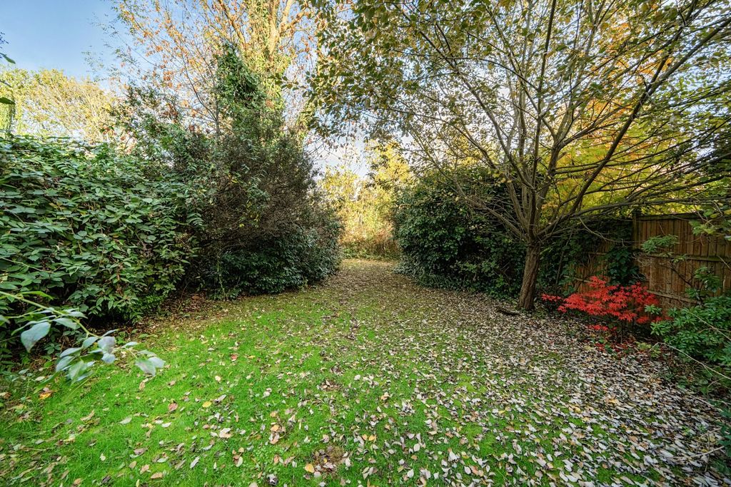 Property photo 2 of 14 Picture No. 16