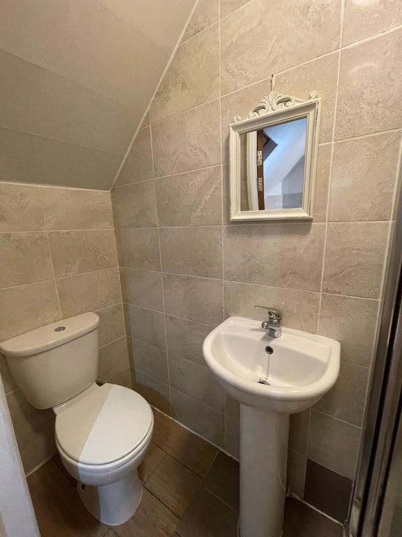 Property photo 3 of 7 Gallery