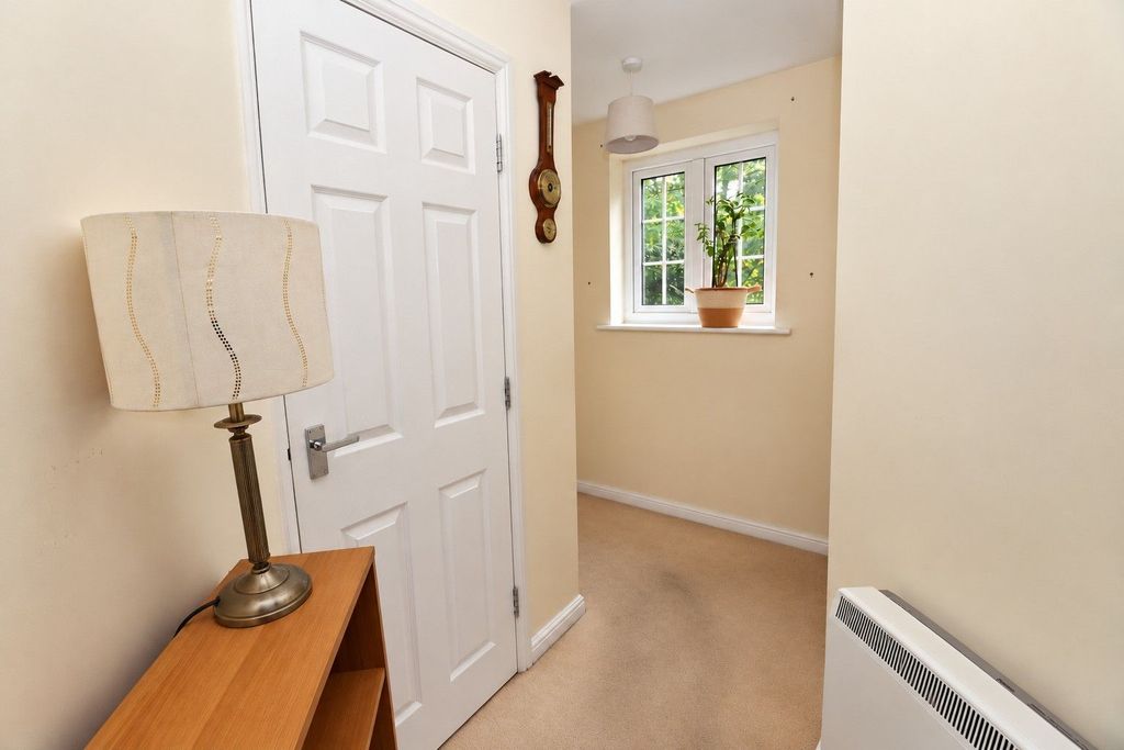 Property photo 3 of 14