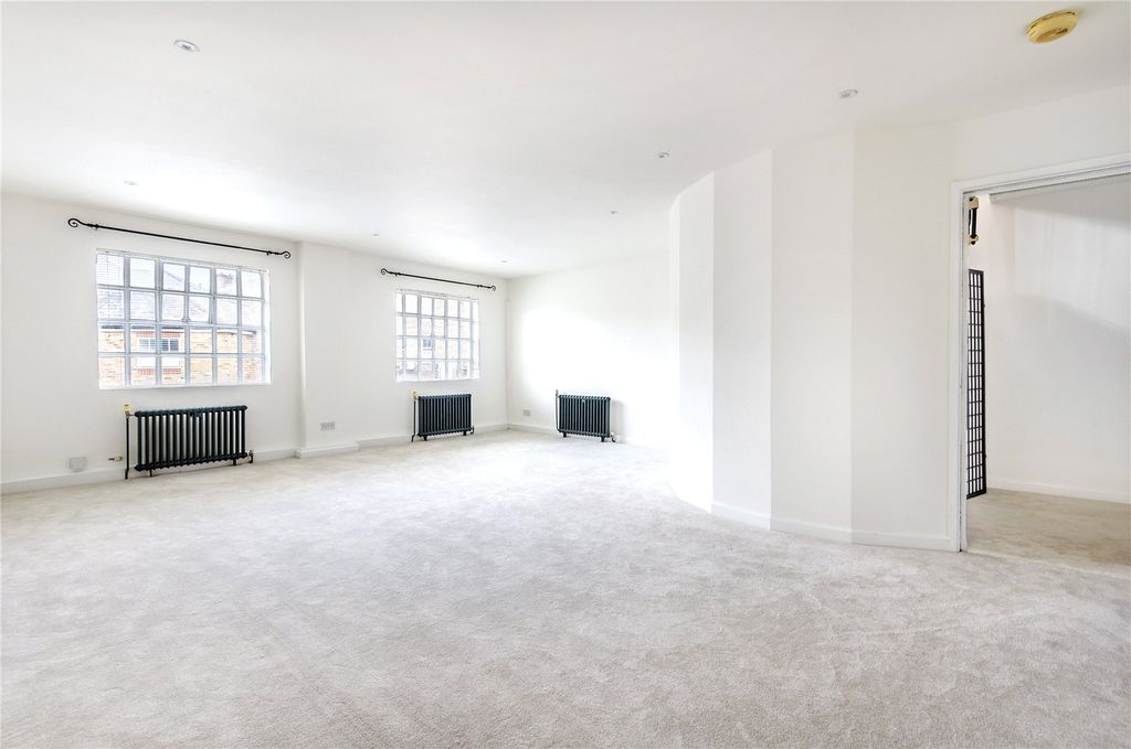 Property photo 2 of 15 Picture No. 03