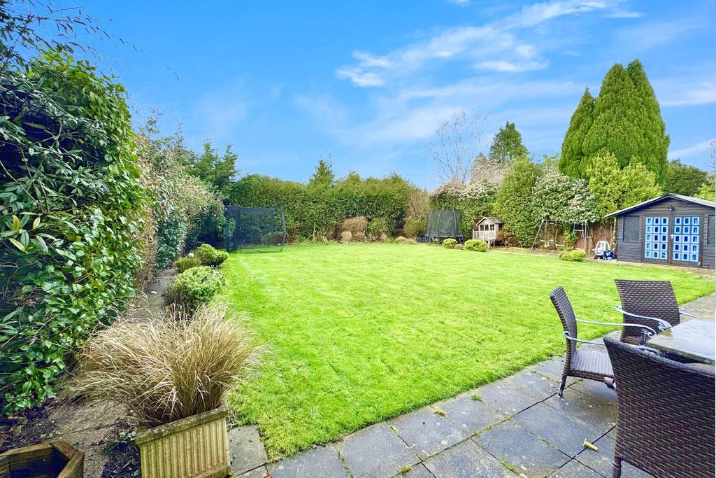 Property photo 3 of 25