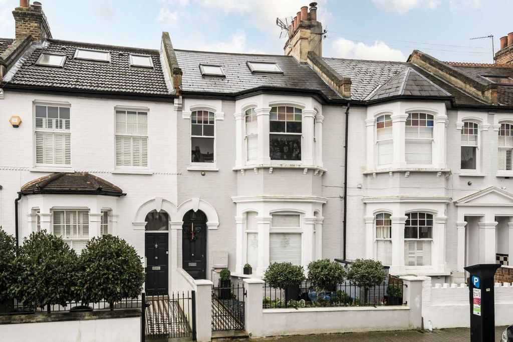 Property photo 1 of 7