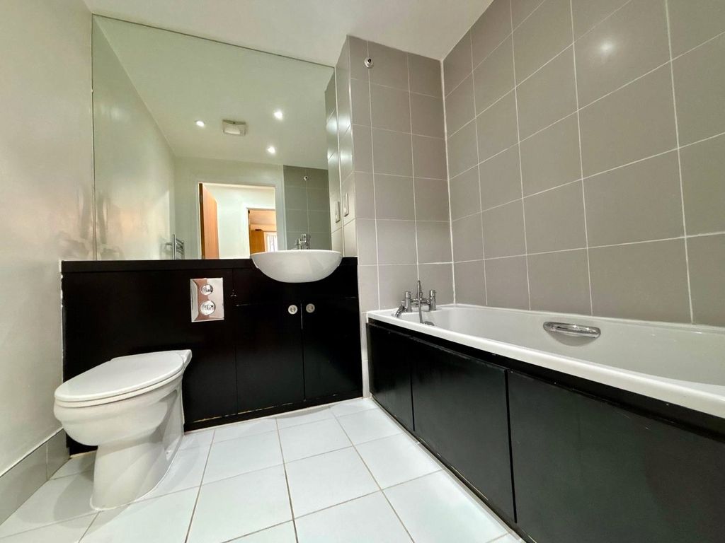 Property photo 3 of 11 Picture No. 01