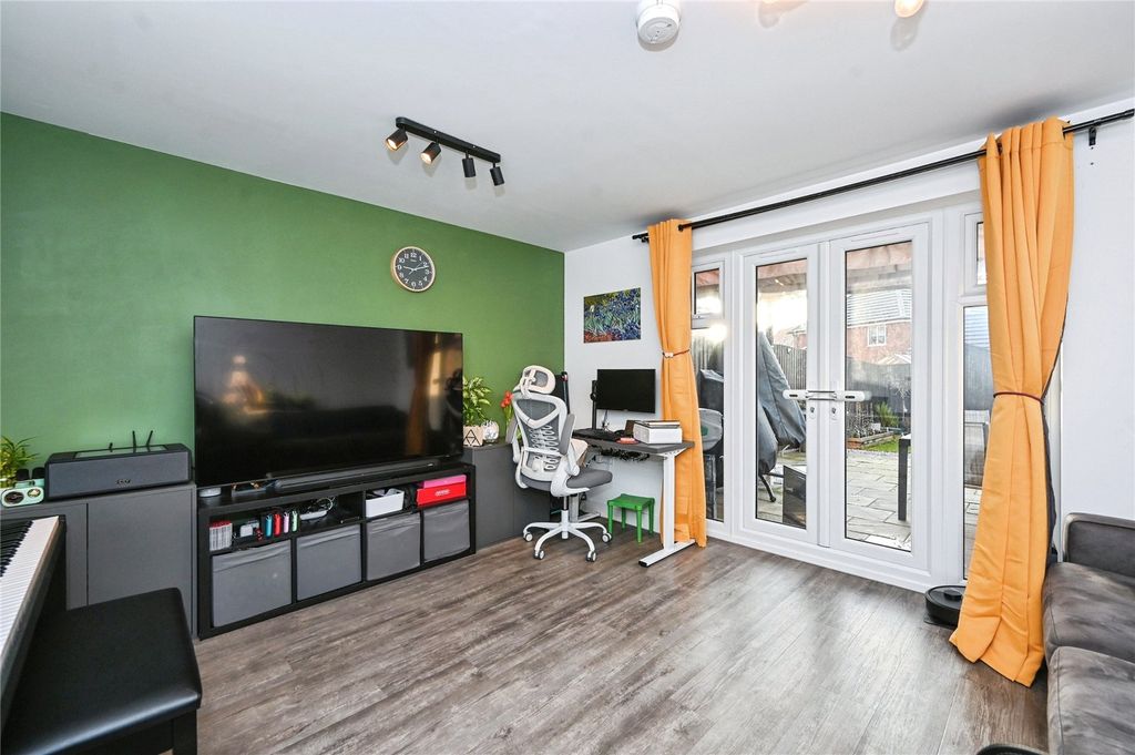 Property photo 3 of 17 Picture No. 03