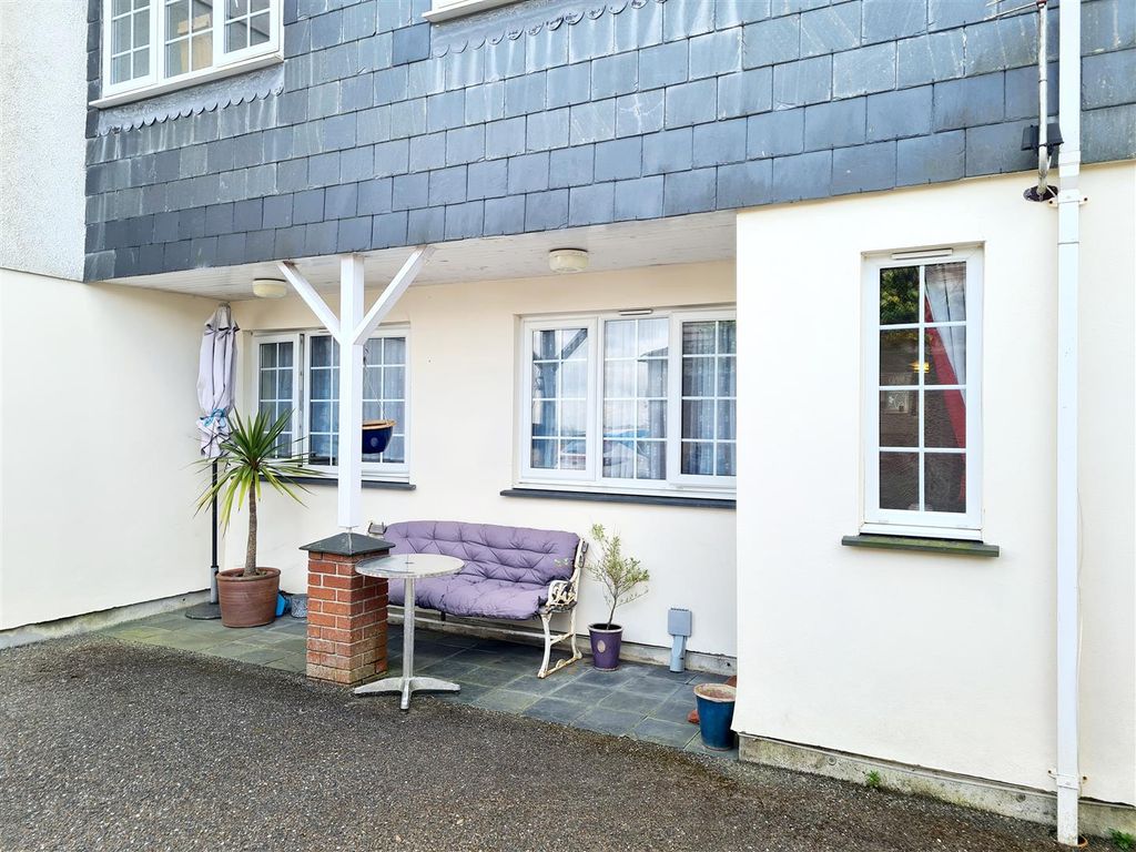 Additional image 7 of 1 bed flat for saleBounsalls Court, Launceston PL15