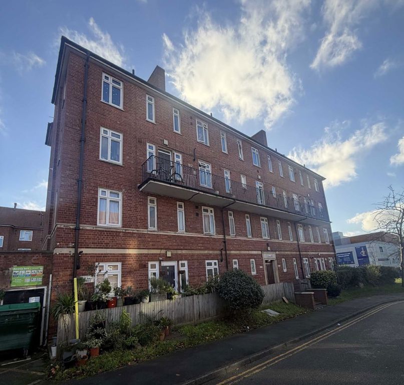 Property photo 1 of 1