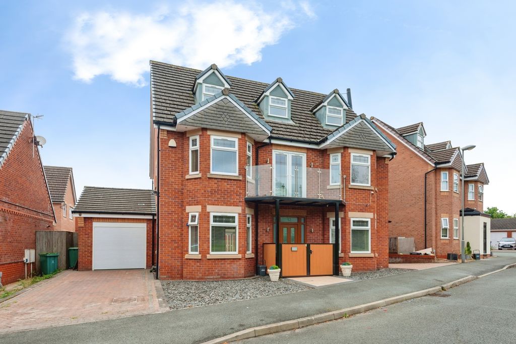 Property photo 1 of 35 Pbox-Img.Jpg