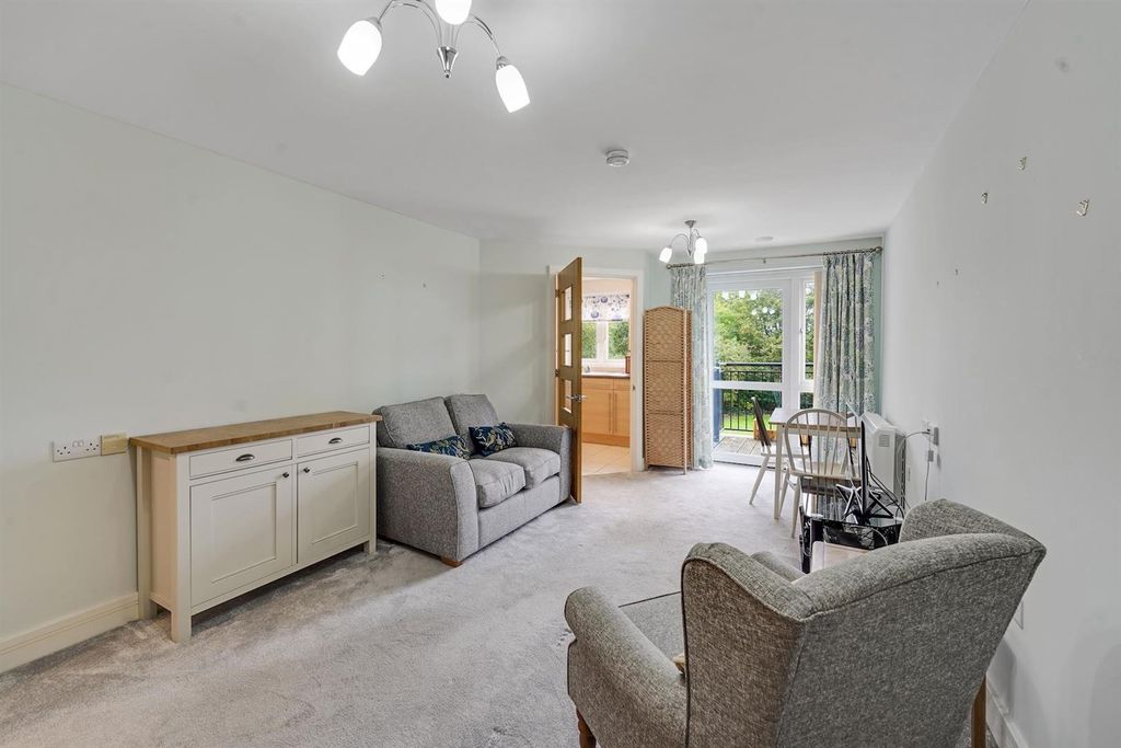 Property photo 1 of 15 06-94B7Jus01535-Medium.Jpg