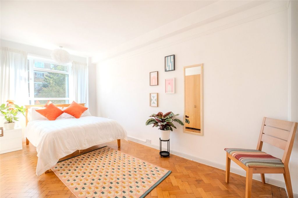 Property photo 2 of 7 Picture No. 09