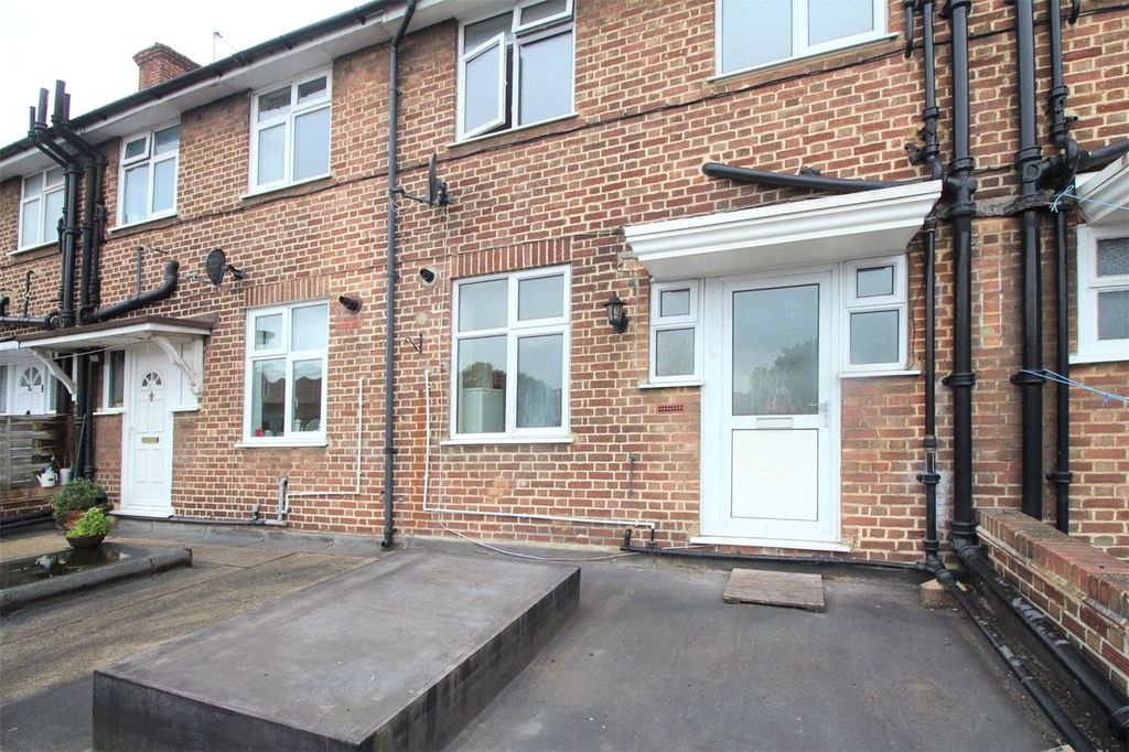 Property photo 1 of 9 External
