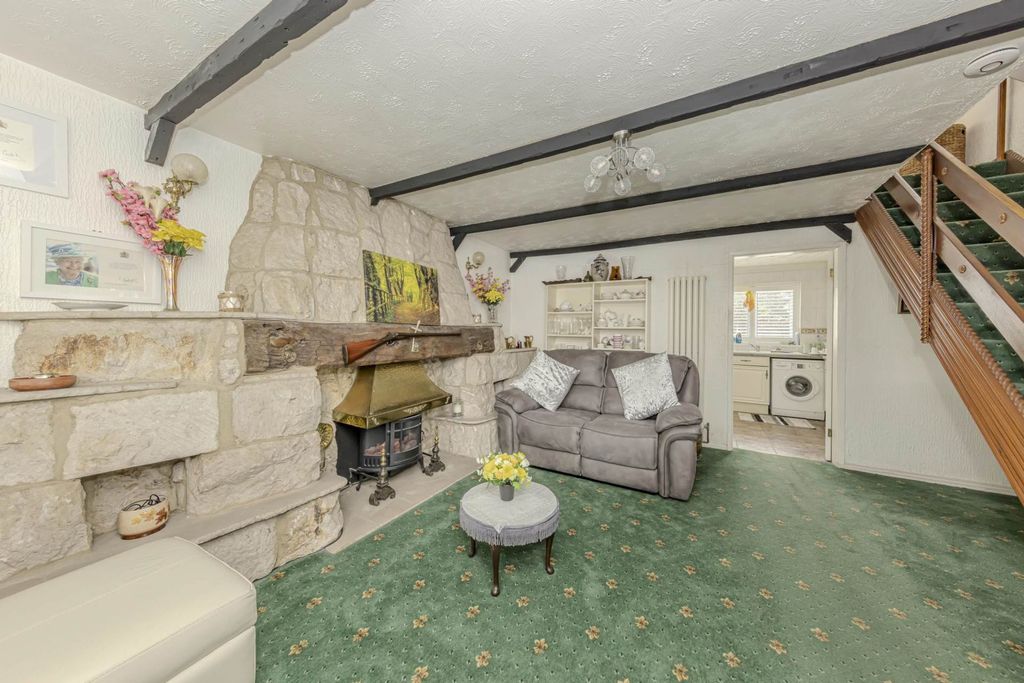Property photo 3 of 31