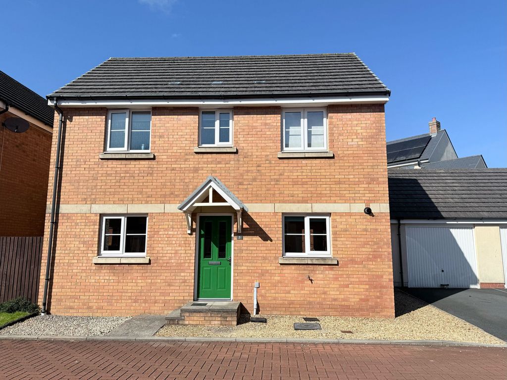 Property photo 1 of 20